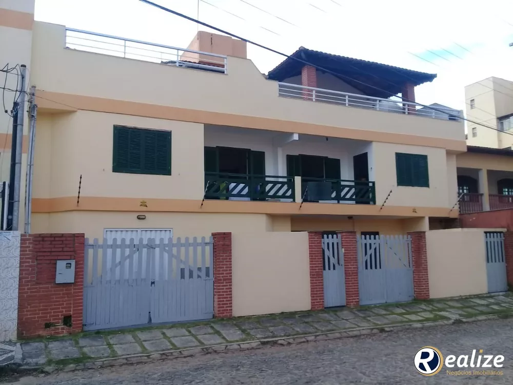 Casa à venda com 5 quartos, 430m² - Foto 2