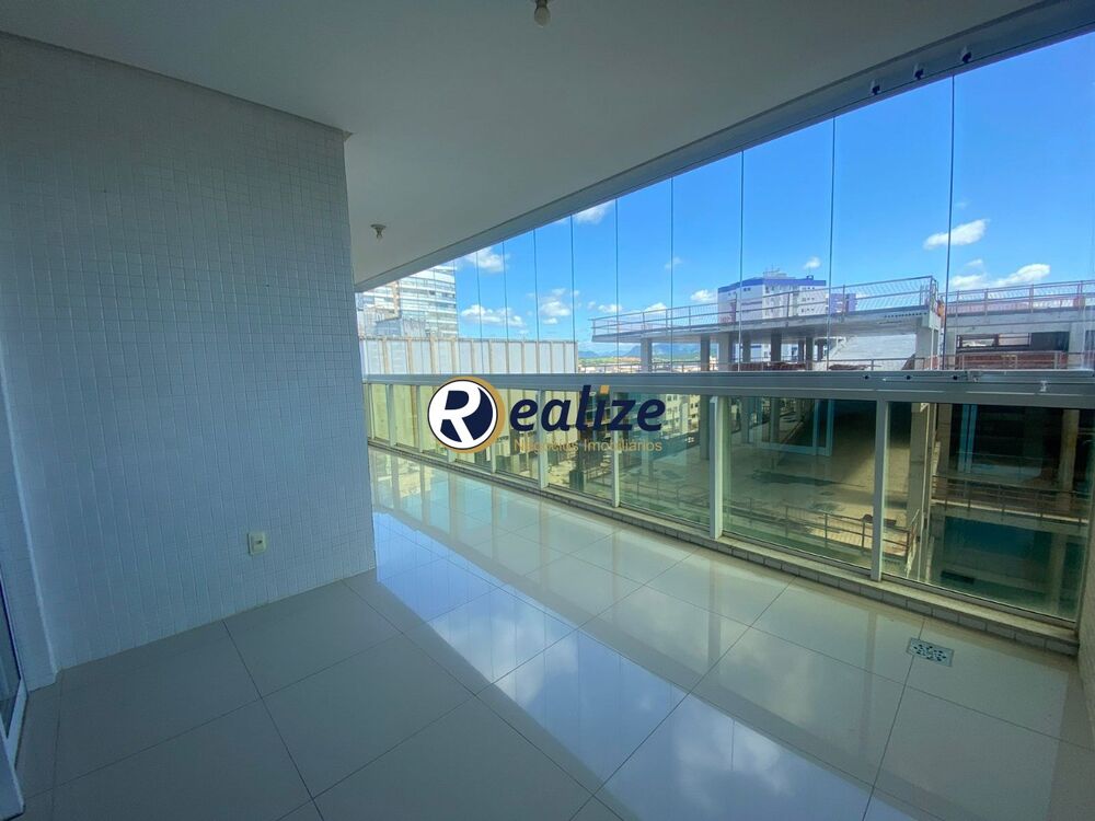 Apartamento à venda com 3 quartos, 135m² - Foto 1