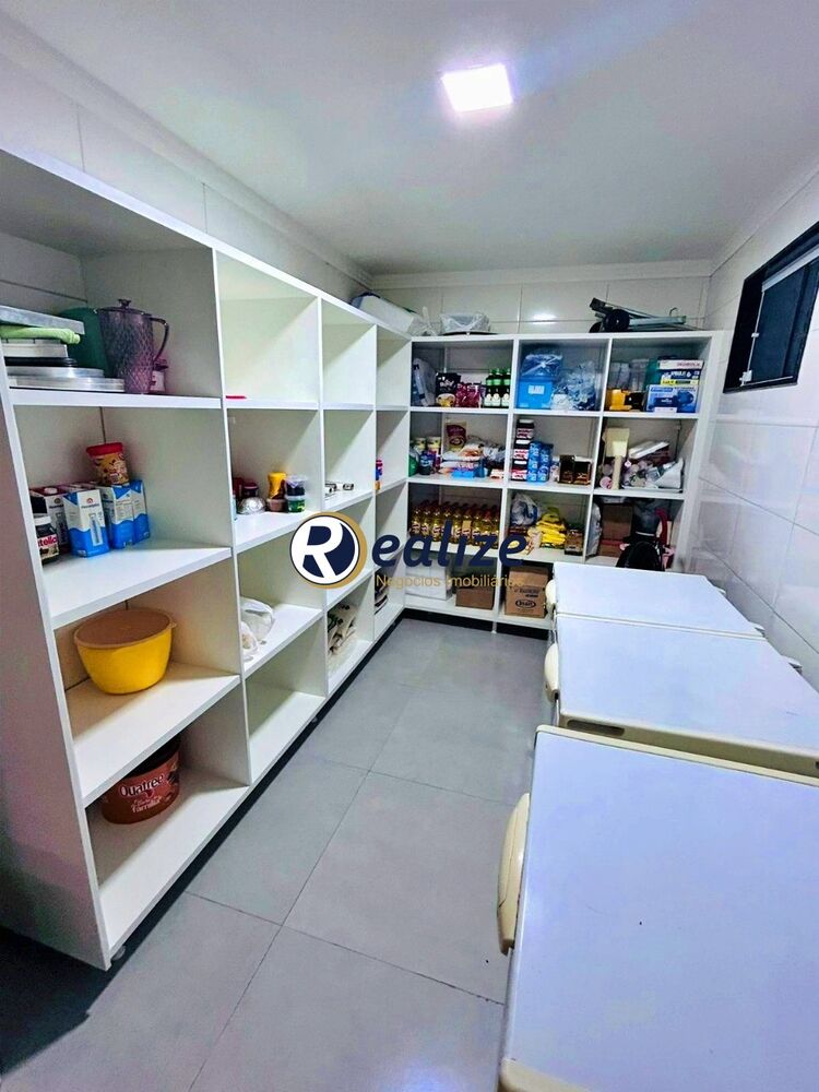Casa à venda com 4 quartos, 700m² - Foto 18