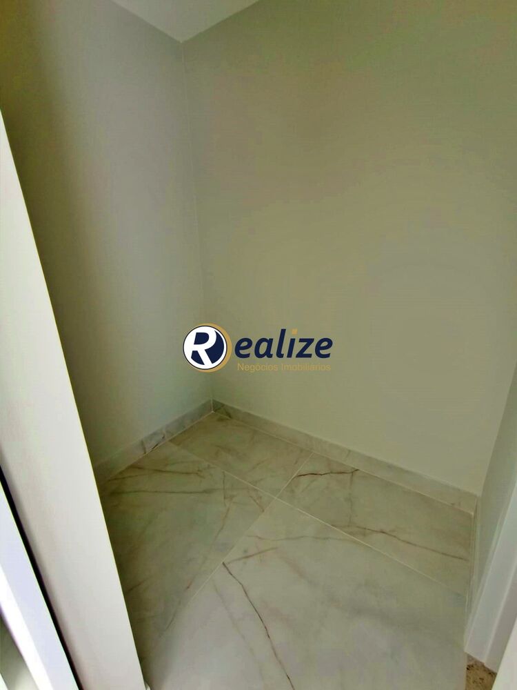 Casa à venda com 3 quartos, 160m² - Foto 2