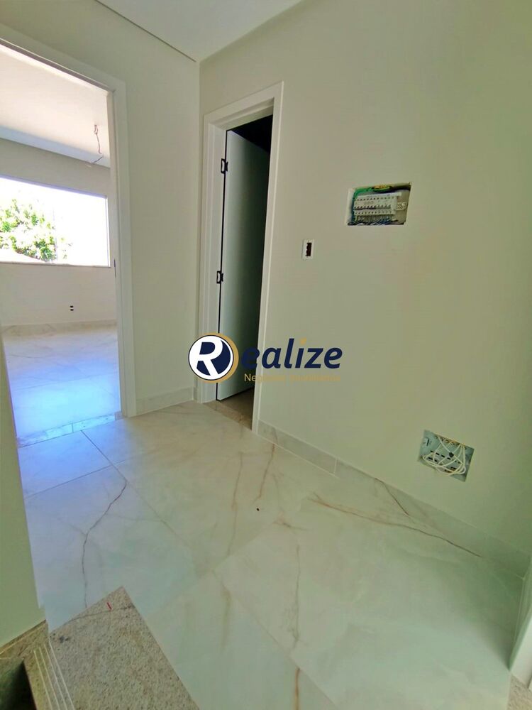 Casa à venda com 3 quartos, 160m² - Foto 4