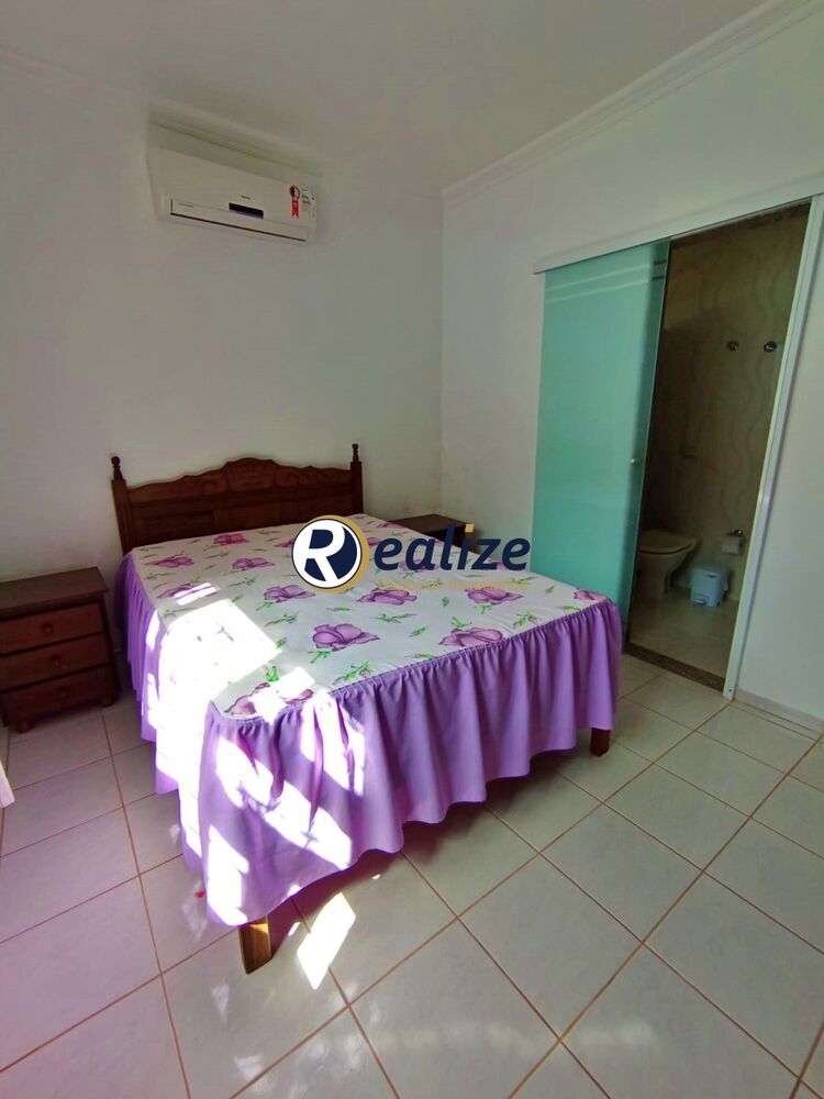 Casa, 5 quartos, 220 m² - Foto 1