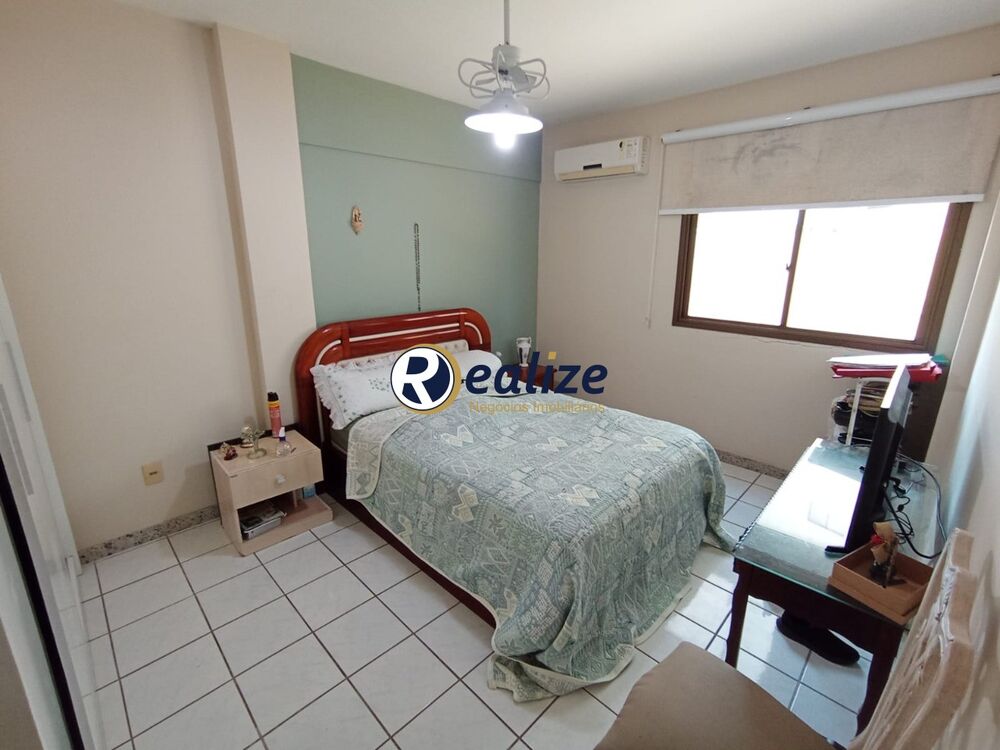Apartamento à venda com 3 quartos, 140m² - Foto 2