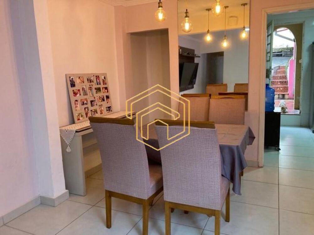 Casa, 2 quartos, 176 m² - Foto 1