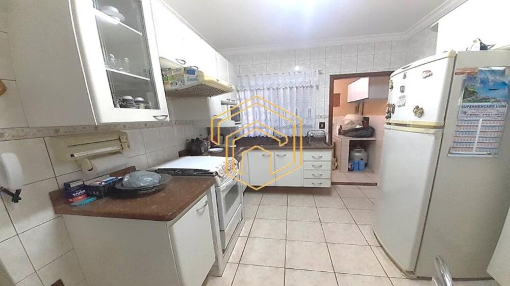 Casa, 3 quartos, 251 m² - Foto 3