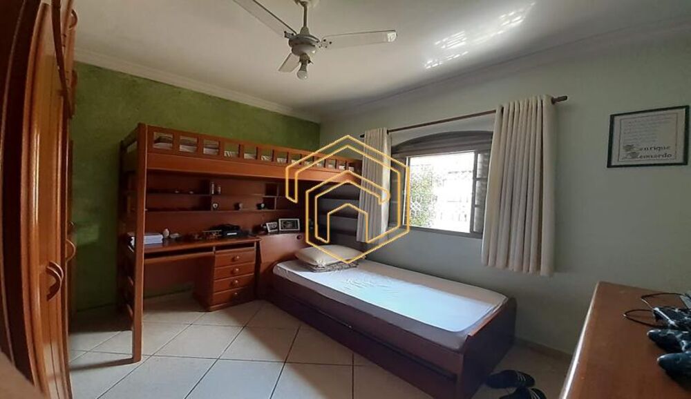 Casa, 3 quartos, 251 m² - Foto 13