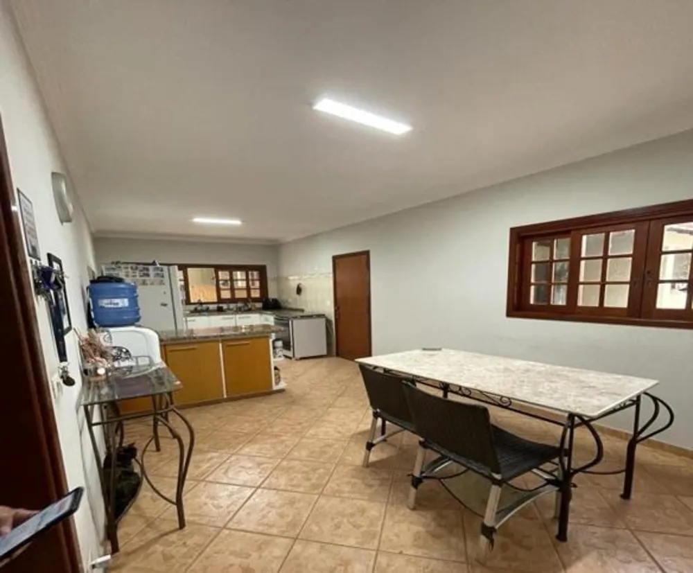 Sítio, 4 quartos, 1065 m² - Foto 4