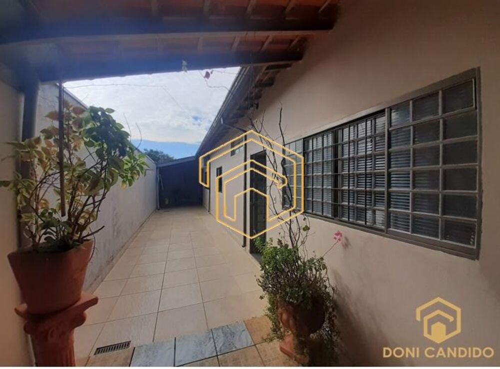 Casa à venda com 2 quartos, 175m² - Foto 4