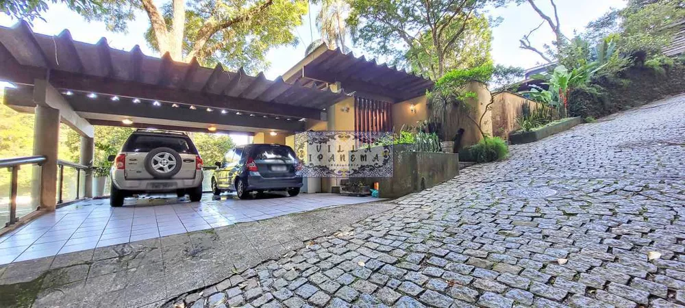 Casa de Condomínio à venda com 4 quartos, 360m² - Foto 3