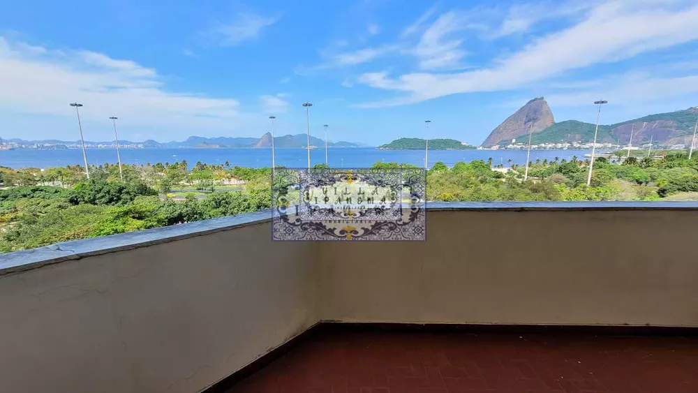 Apartamento à venda com 4 quartos, 266m² - Foto 1