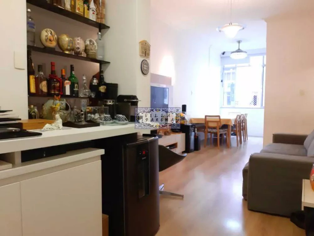 Apartamento à venda com 3 quartos, 120m² - Foto 2