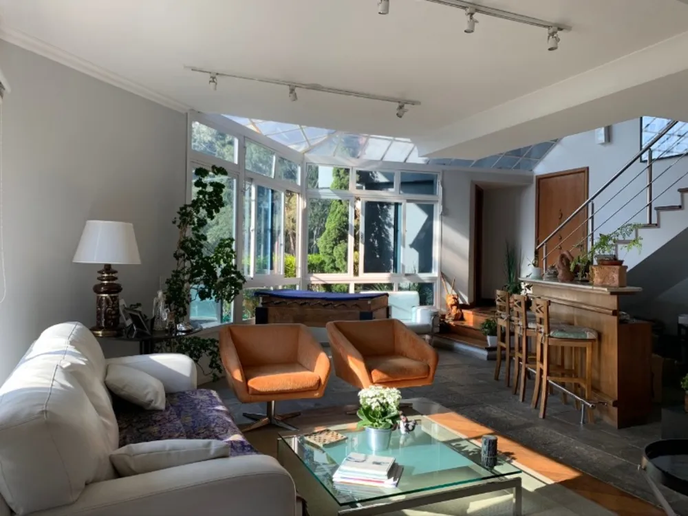 Apartamento, 3 quartos, 220 m² - Foto 1