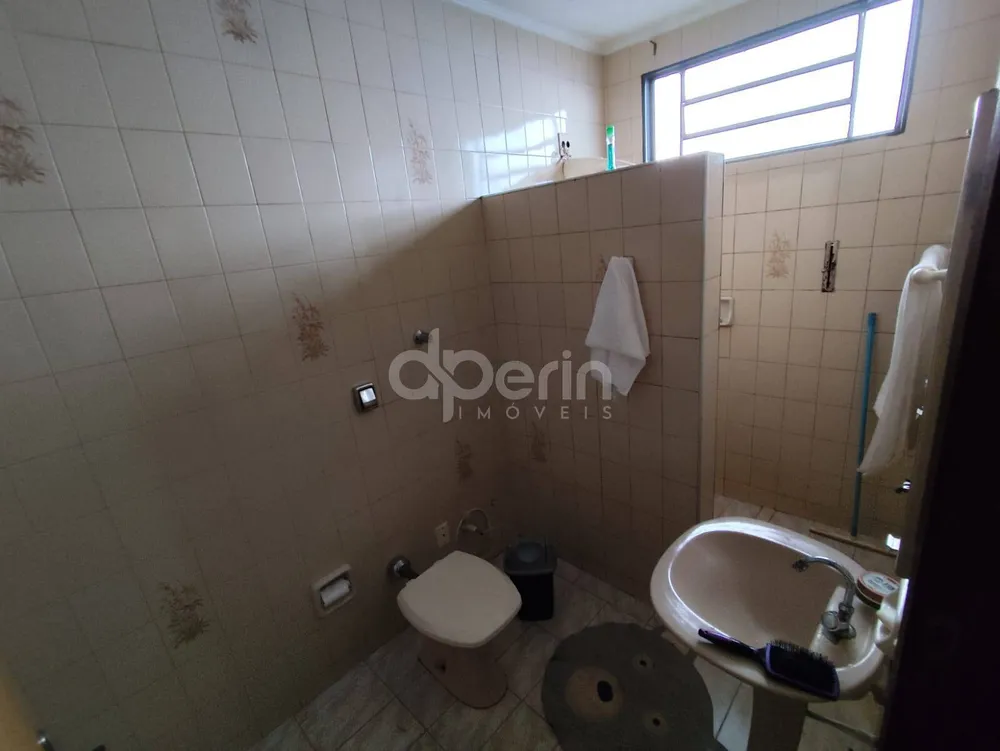 Casa, 4 quartos, 234 m² - Foto 1