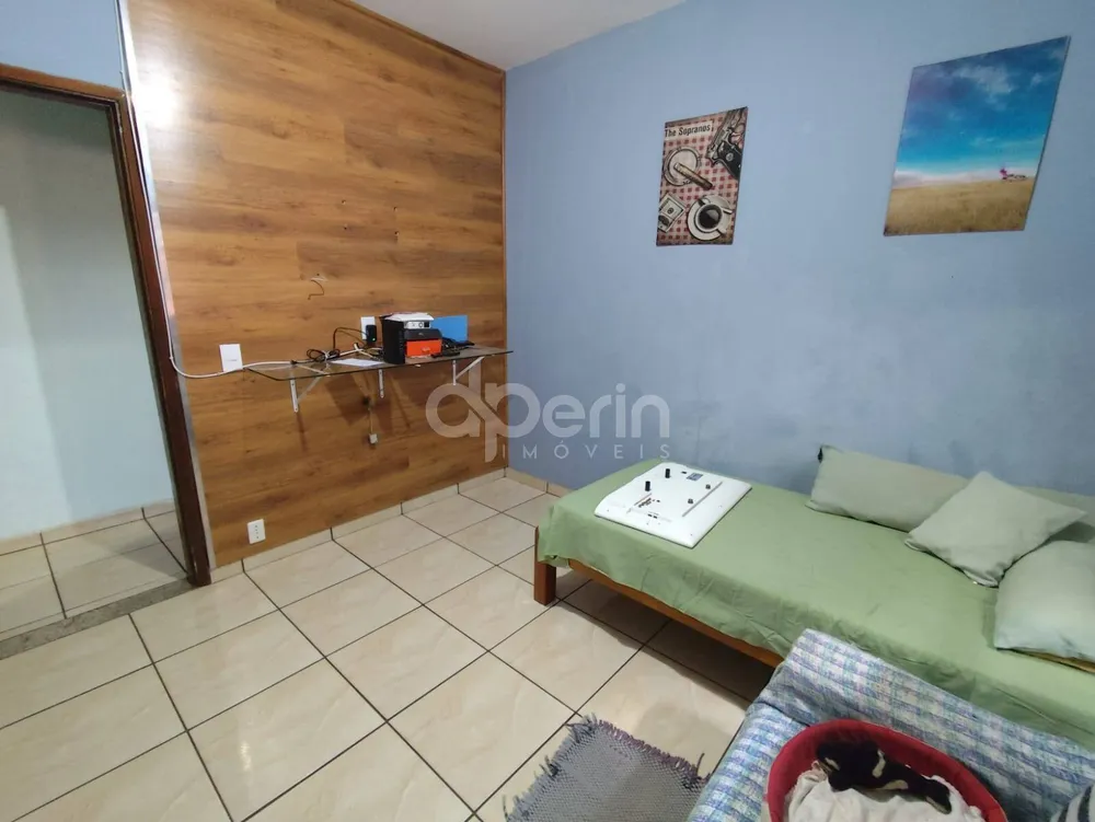 Casa, 2 quartos, 199 m² - Foto 1