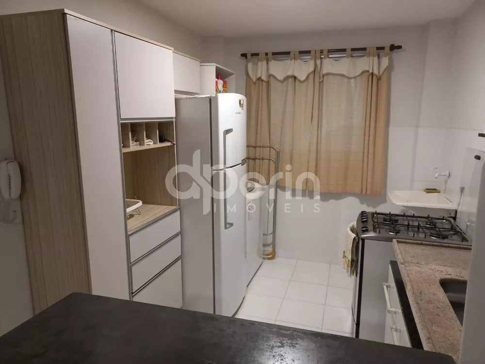 Apartamento à venda com 2 quartos, 42m² - Foto 3