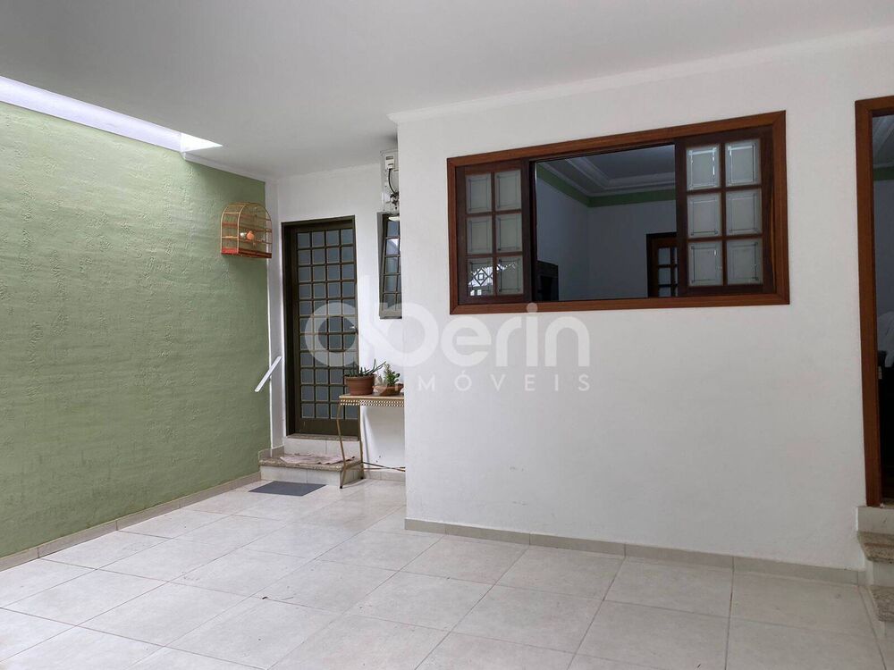 Casa, 3 quartos, 161 m² - Foto 1