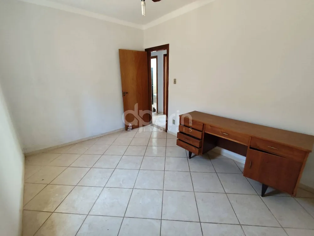 Casa, 3 quartos, 257 m² - Foto 1