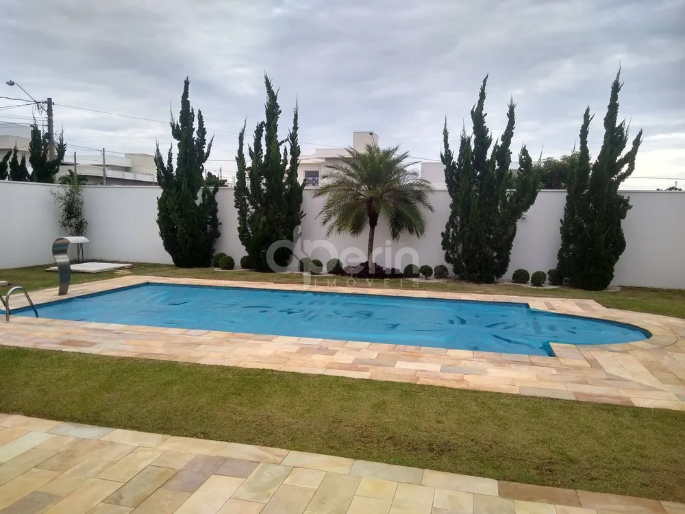 Casa, 4 quartos, 900 m² - Foto 1