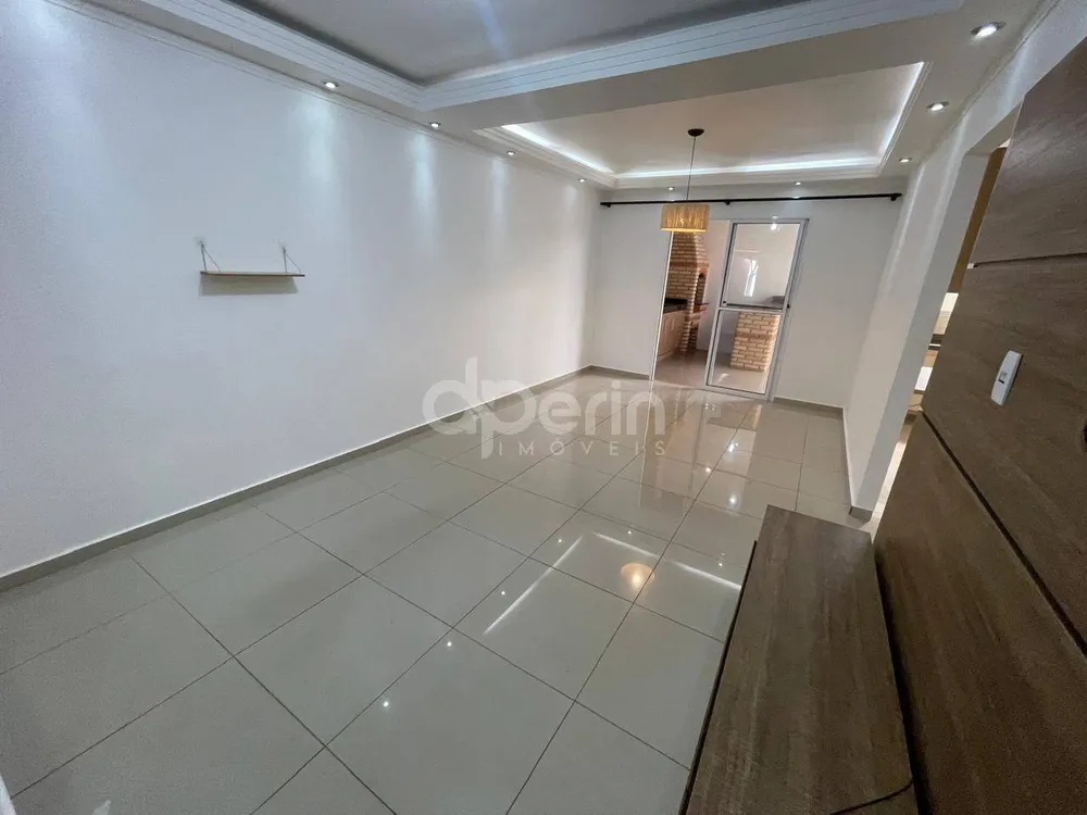 Casa, 3 quartos, 158 m² - Foto 1
