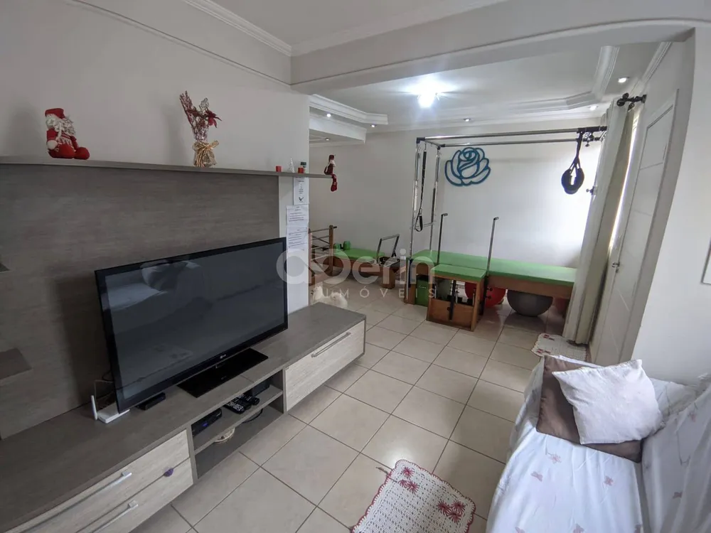 Casa, 3 quartos, 98 m² - Foto 3