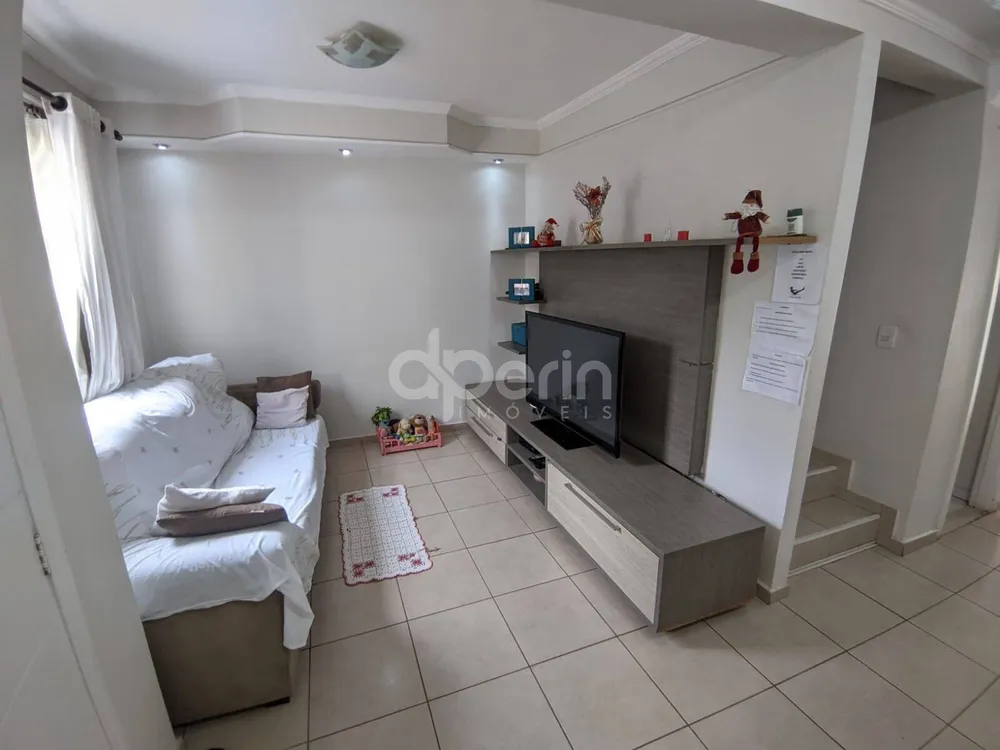 Casa, 3 quartos, 98 m² - Foto 2