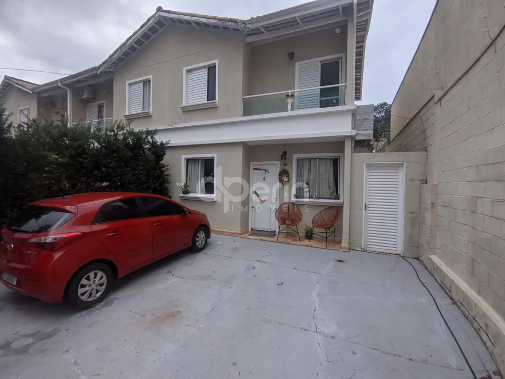 Casa, 3 quartos, 98 m² - Foto 1