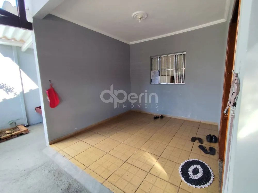 Casa, 3 quartos, 250 m² - Foto 2