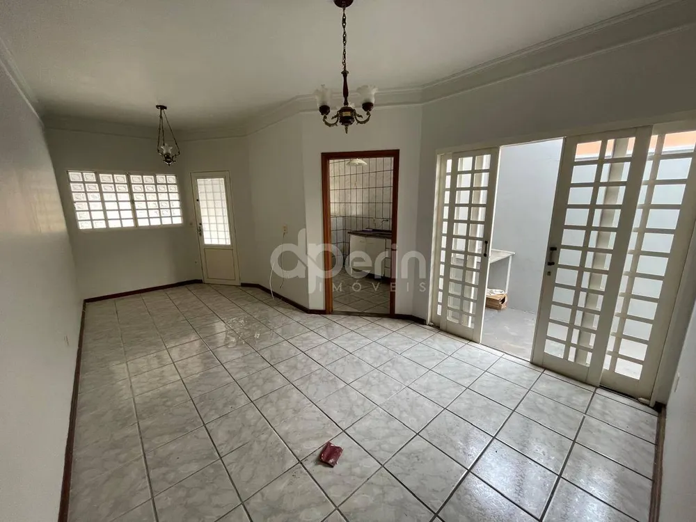 Casa, 2 quartos, 126 m² - Foto 1