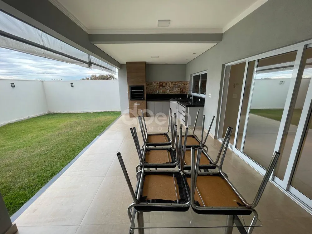 Casa, 4 quartos, 265 m² - Foto 2