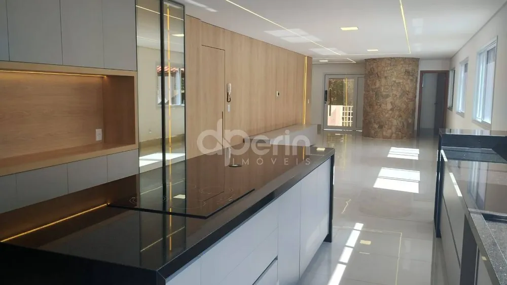 Casa, 3 quartos, 525 m² - Foto 2