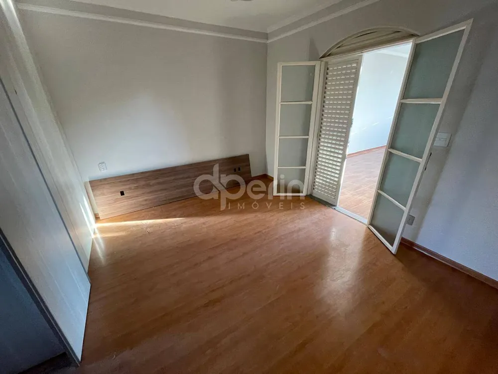 Casa, 3 quartos, 270 m² - Foto 12