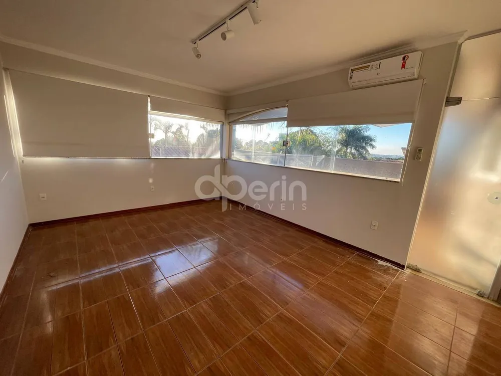 Casa, 3 quartos, 270 m² - Foto 14
