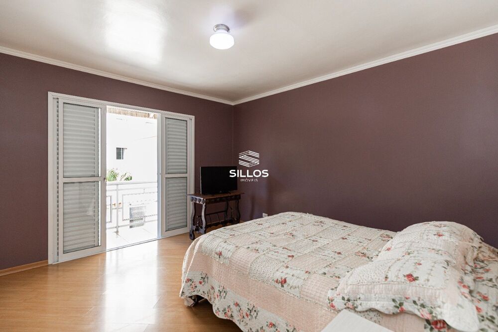 Casa à venda com 4 quartos, 297m² - Foto 8