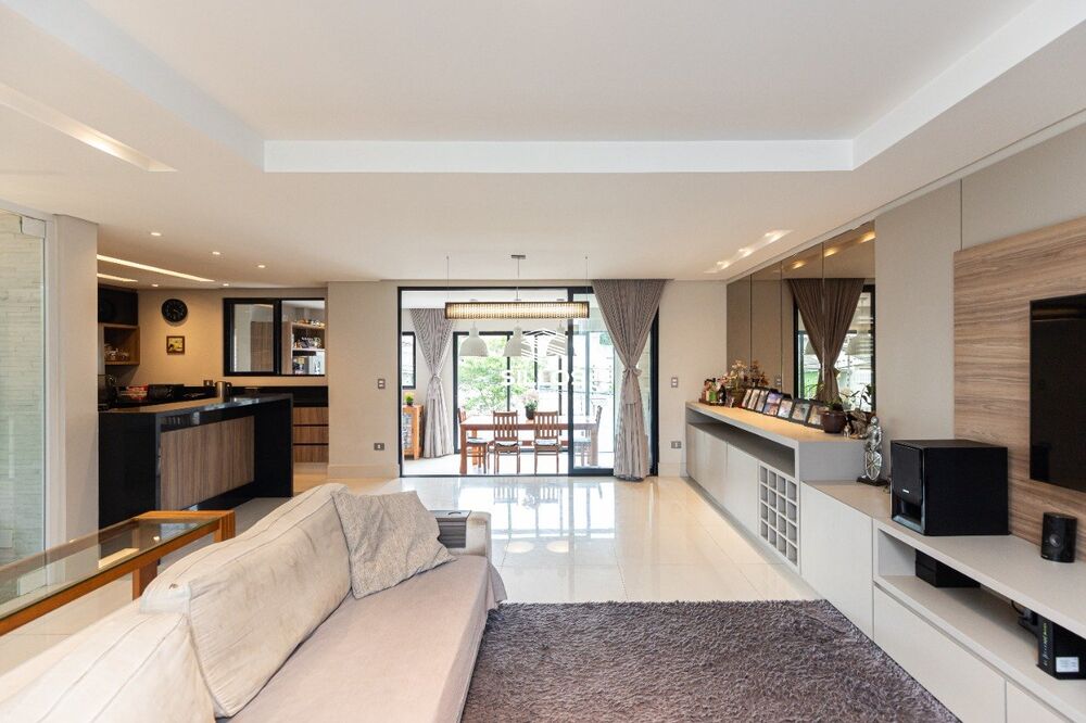 Casa de Condomínio à venda com 3 quartos, 285m² - Foto 1
