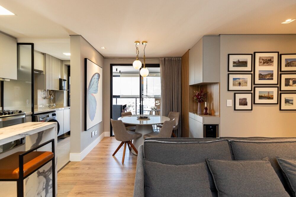 Apartamento à venda com 2 quartos, 72m² - Foto 2