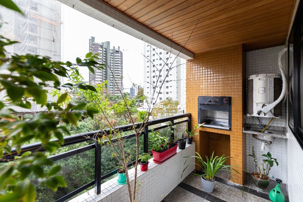 Apartamento à venda com 4 quartos, 144m² - Foto 4