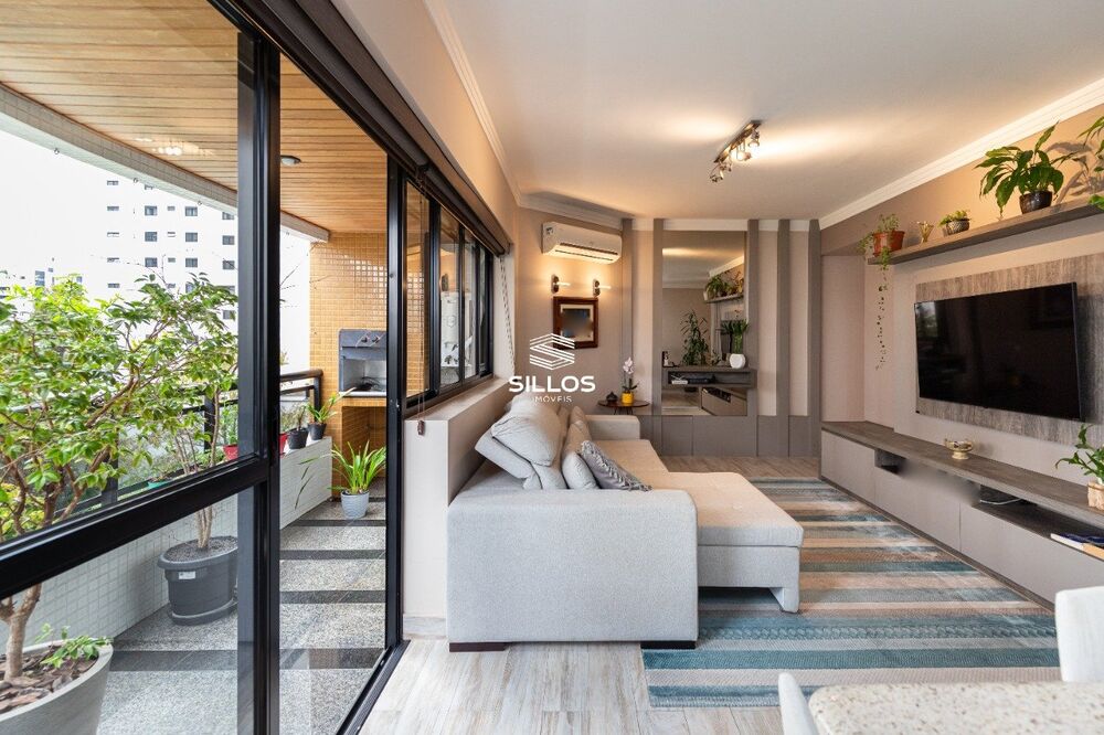 Apartamento à venda com 4 quartos, 144m² - Foto 1