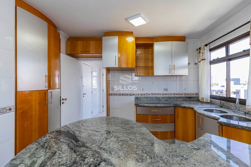 Cobertura à venda com 5 quartos, 238m² - Foto 5