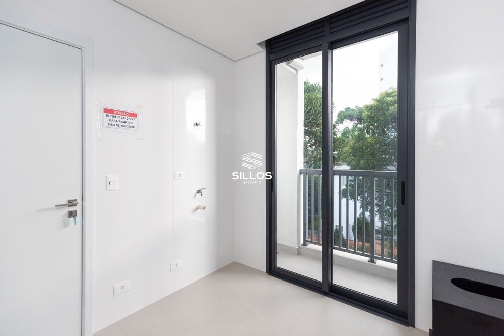 Apartamento à venda com 3 quartos, 222m² - Foto 15