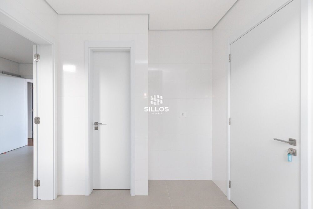Apartamento à venda com 3 quartos, 222m² - Foto 16