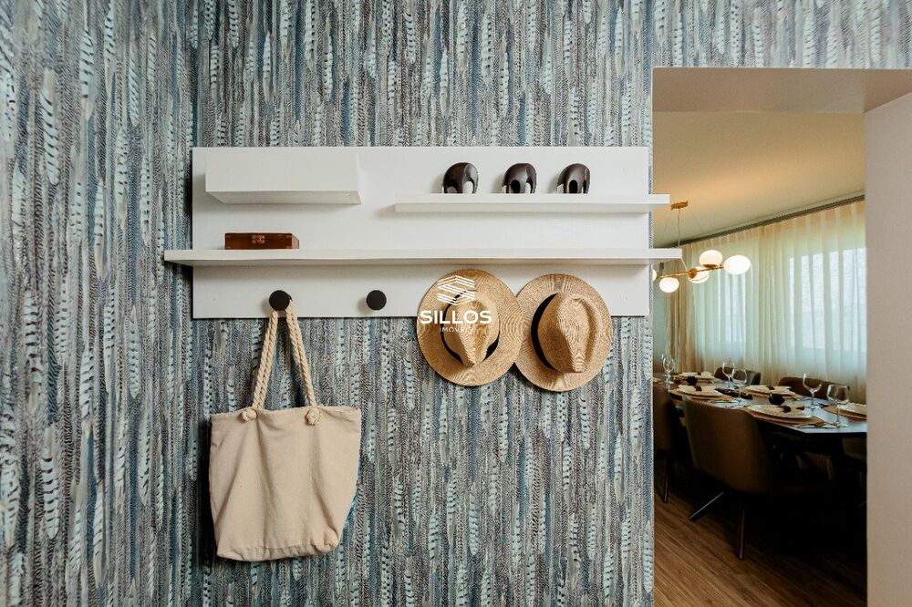 Apartamento à venda com 3 quartos, 120m² - Foto 2