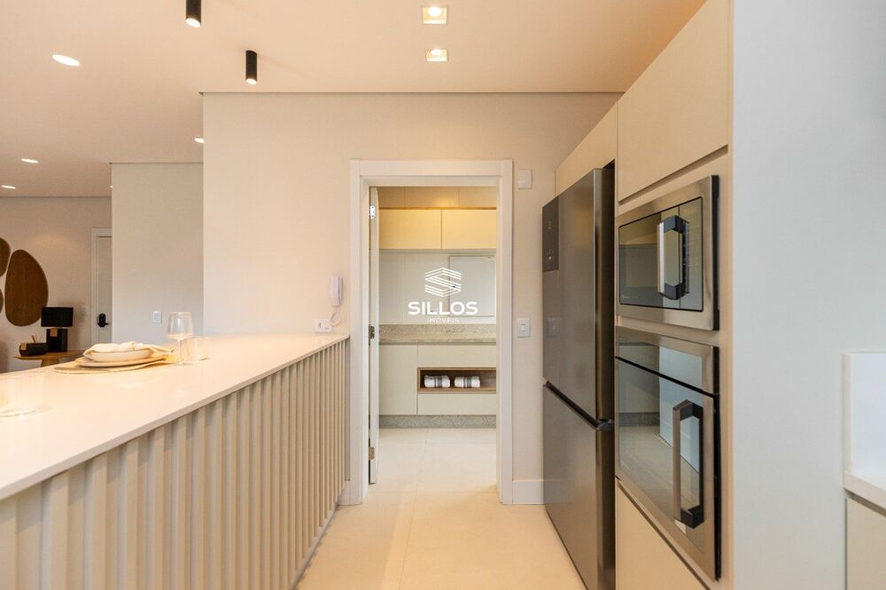 Apartamento à venda com 3 quartos, 150m² - Foto 5