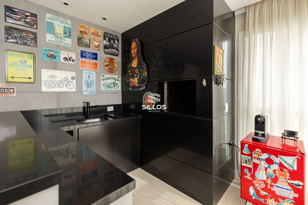 Apartamento à venda com 3 quartos, 228m² - Foto 3