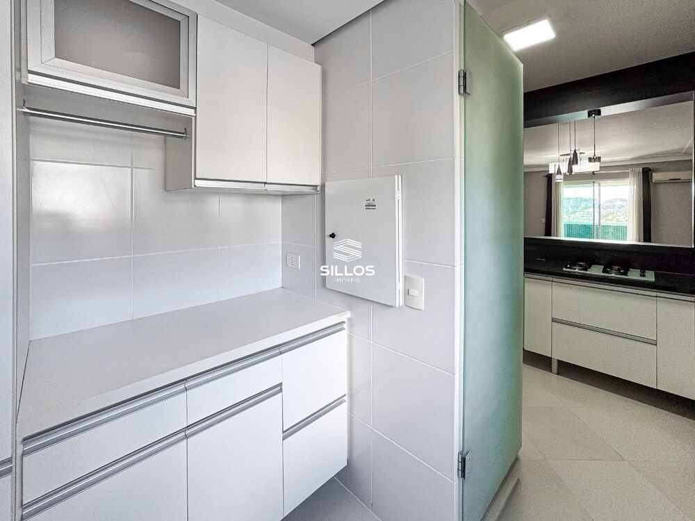 Apartamento para alugar com 2 quartos, 95m² - Foto 20