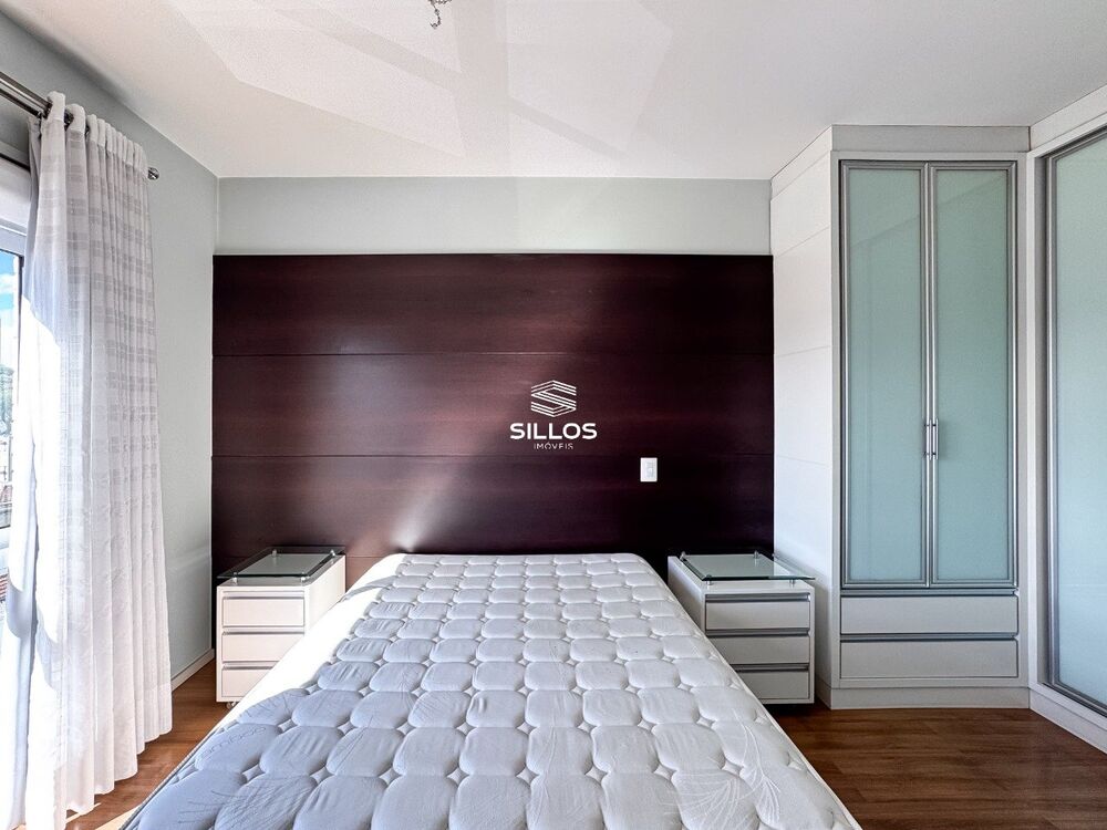 Apartamento para alugar com 2 quartos, 95m² - Foto 8