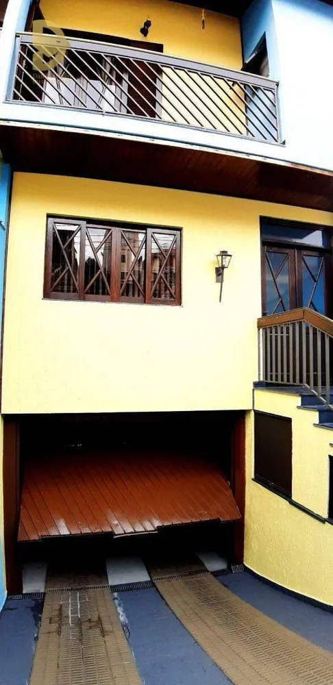 Sobrado, 3 quartos, 196 m² - Foto 1