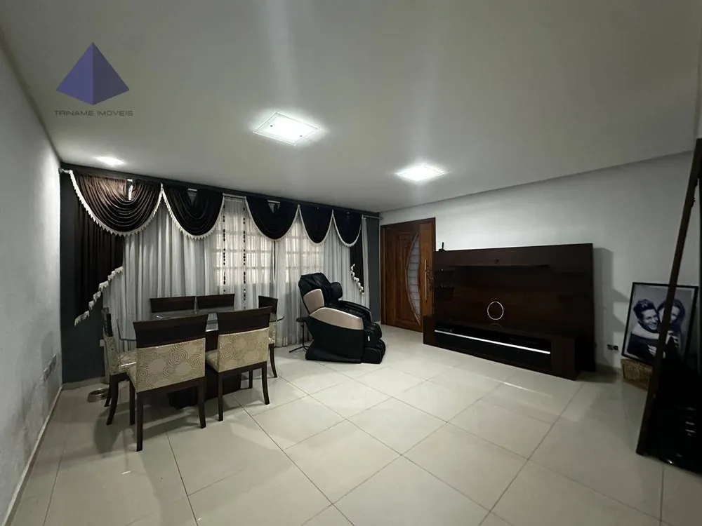 Sobrado, 4 quartos, 218 m² - Foto 2