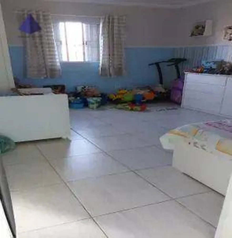 Casa, 5 quartos, 250 m² - Foto 3