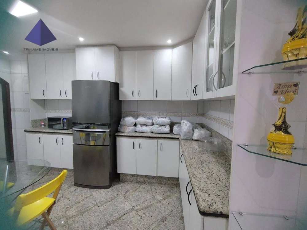 Sobrado, 3 quartos, 207 m² - Foto 1