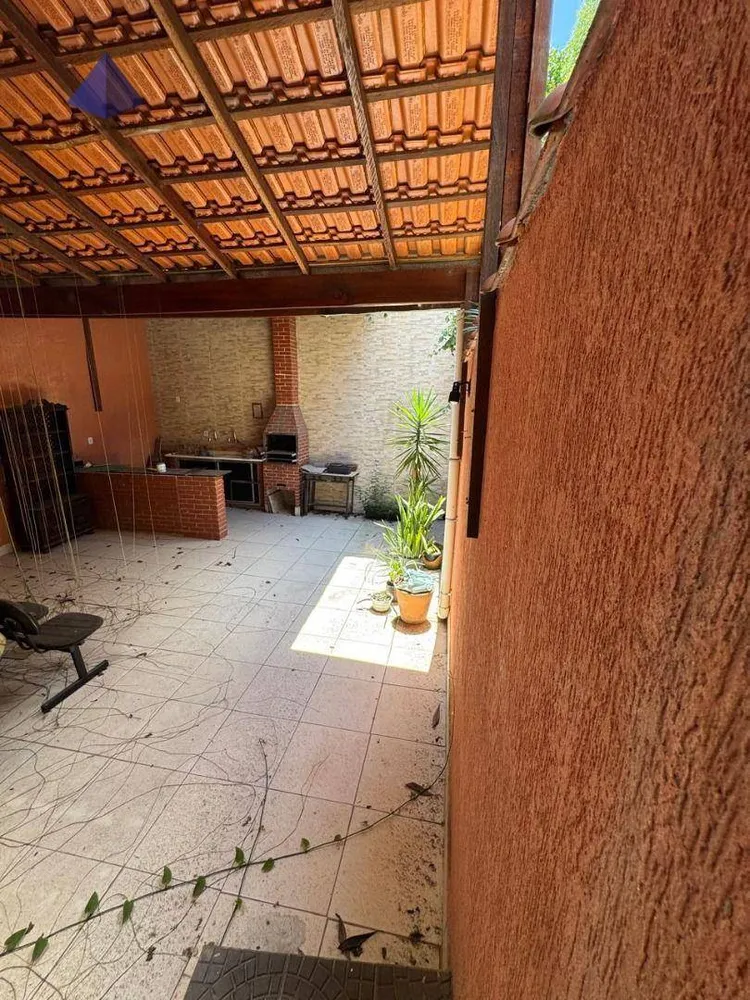 Sobrado, 8 quartos, 300 m² - Foto 1